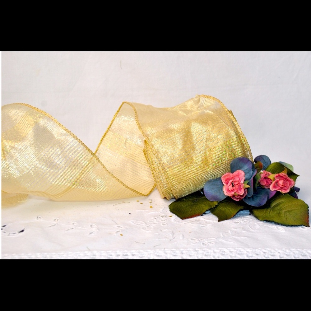 Ribbon sheer gold 4in